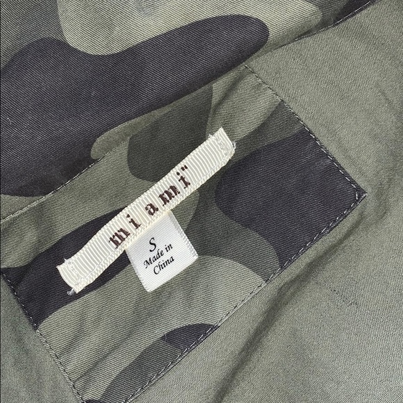 camo jacket - Picture 3 of 3